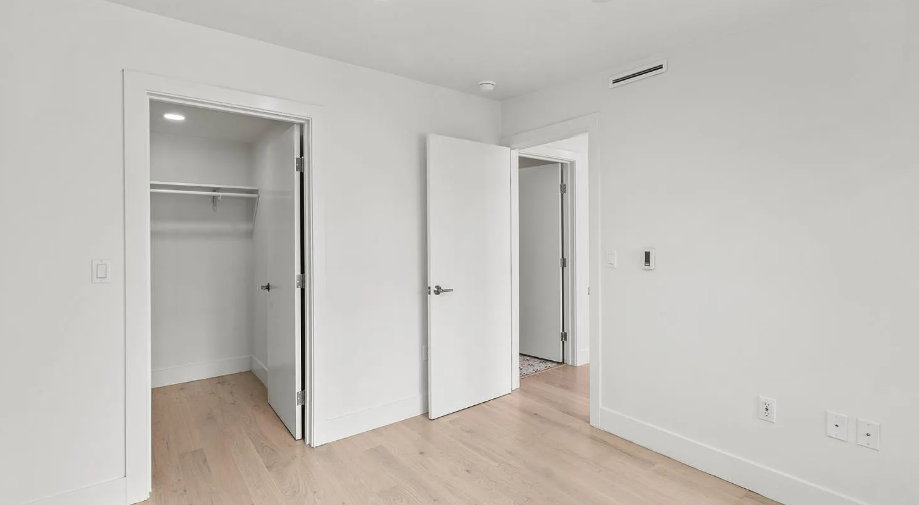 3763 Cesar Chavez - Photo 4 of 6