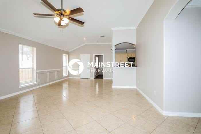 16811 Creek Trl - Photo 5 of 16