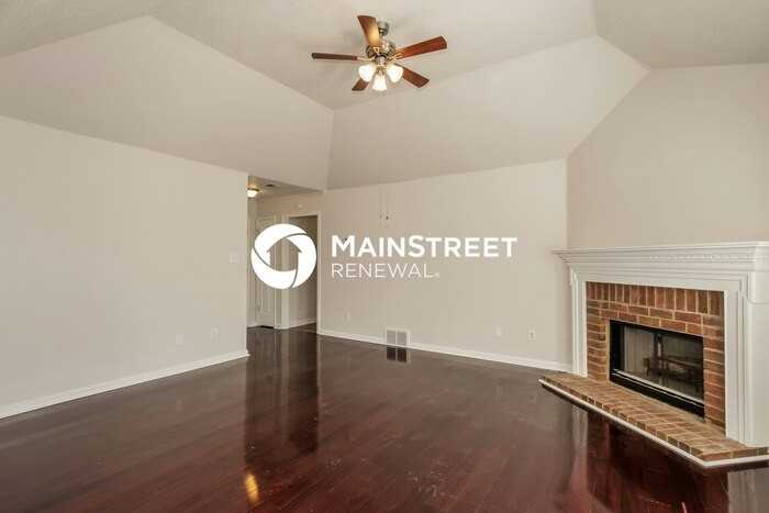 6933 Finch Rd - Photo 5 of 18