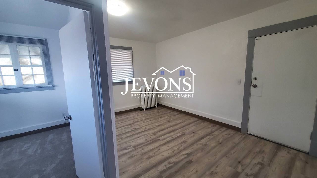 704 N 2nd St Yakima, WA 98901 - Photo 5 of 31