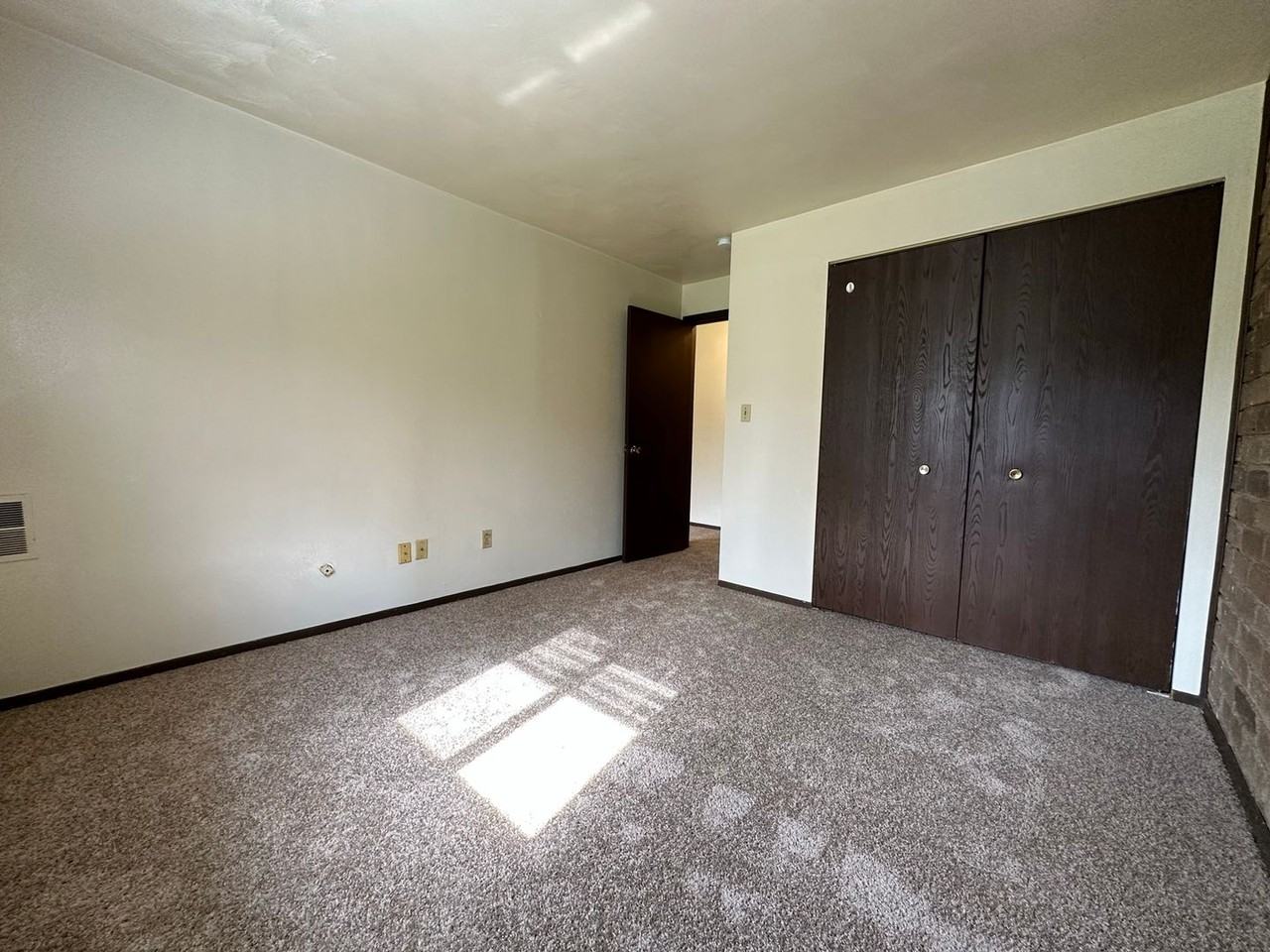 611 Kellywood Mnr - Photo 6 of 9