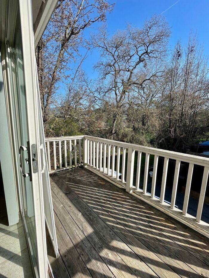 1223 Hidden Creek Pl #1223D - Photo 3 of 15