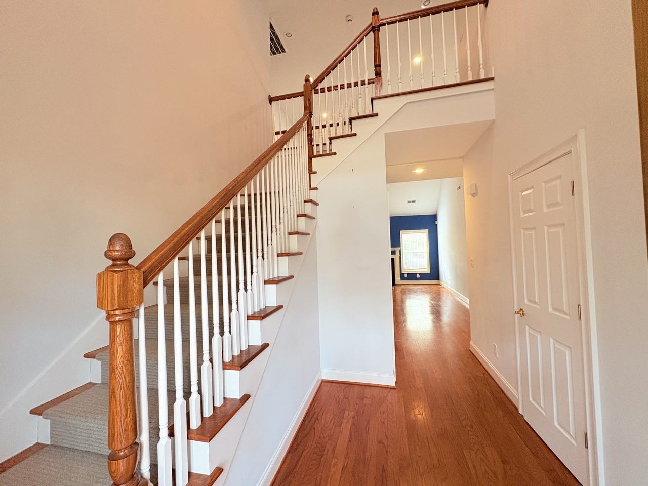 1478 Highland Cir - Photo 3 of 34