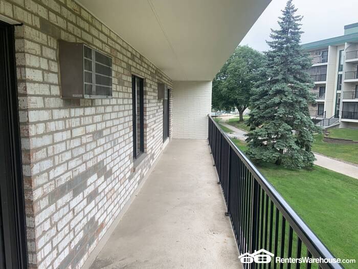 10411 Cedar Lake Rd #312 - Photo 7 of 23