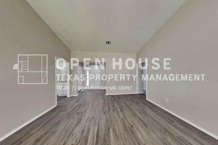 6215 Echo Summit Ln - Photo 4 of 20