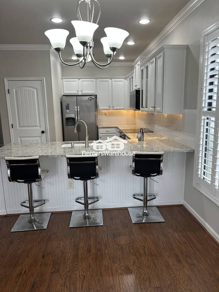 389 Reed Way - Photo 5 of 33