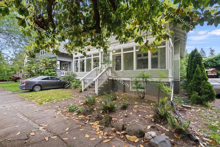 3848 Se Ivon St - Photo 2 of 37