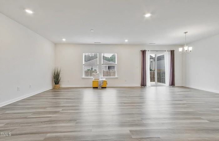 128 Willow Grove Ln - Photo 4 of 26