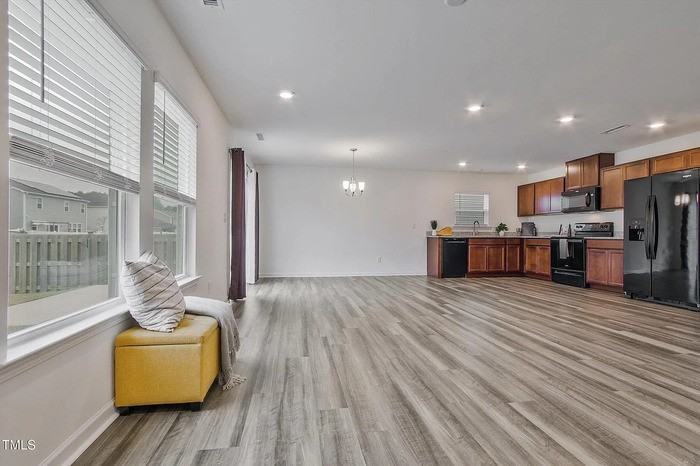 128 Willow Grove Ln - Photo 5 of 26