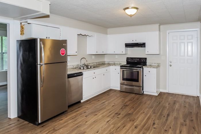 156 Cranbrook Dr - Photo 6 of 13