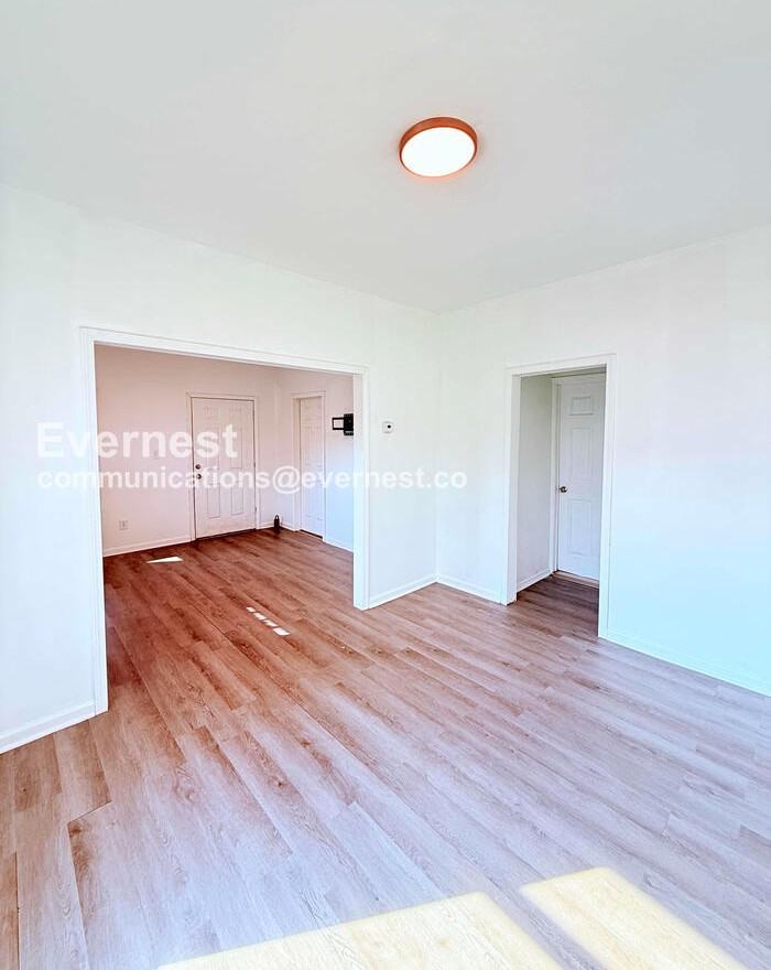 19704 Greeley St - Photo 7 of 30