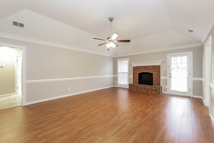 1539 Fox Trace Dr - Photo 4 of 14