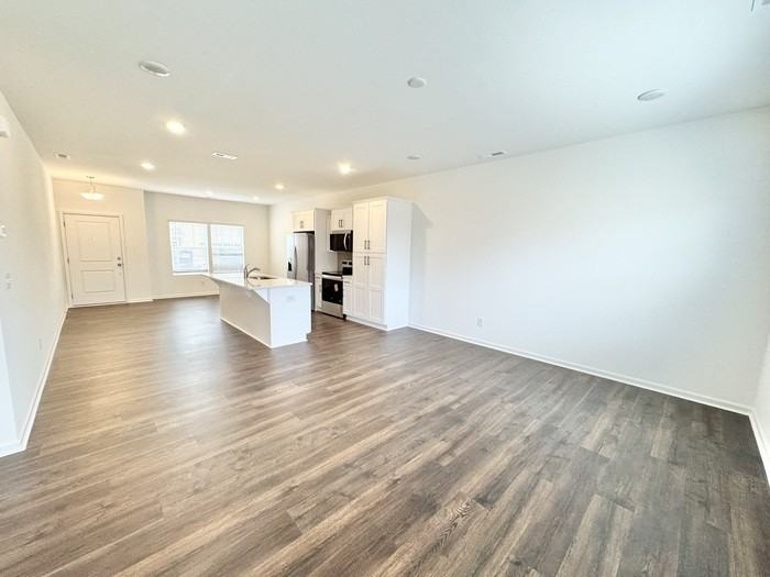 176 Cougar Ln - Photo 6 of 16