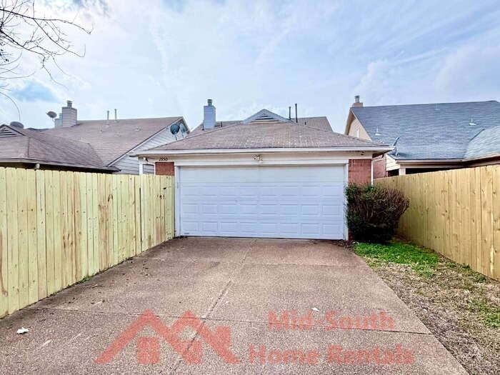 2150 Berry Bush Ln - Photo 4 of 26