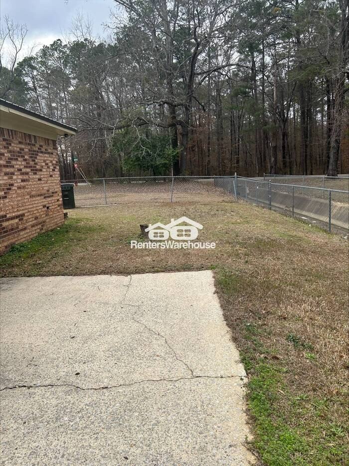 6914 33rd St - Photo 4 of 21