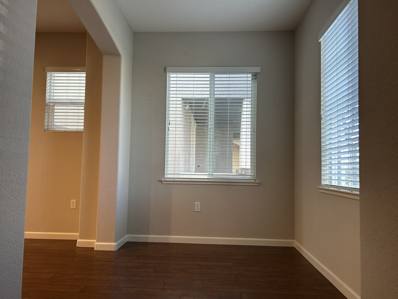 306 W Questa Trl - Photo 4 of 32