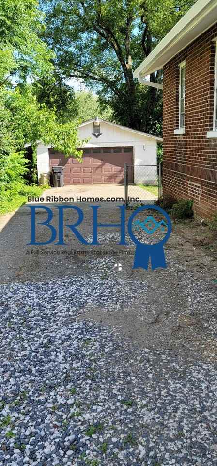 4118 Holston Dr - Photo 5 of 35