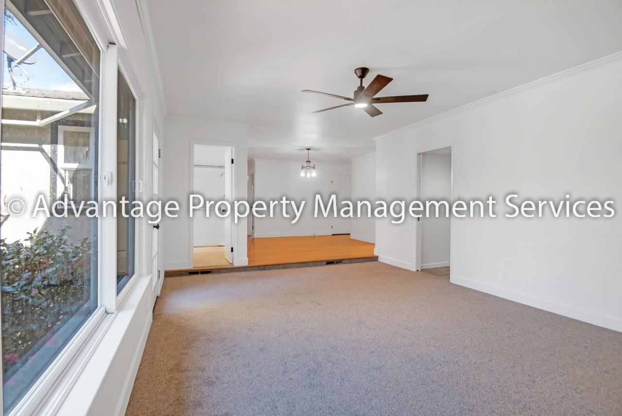 2394 Greenberry Ct - Photo 5 of 27