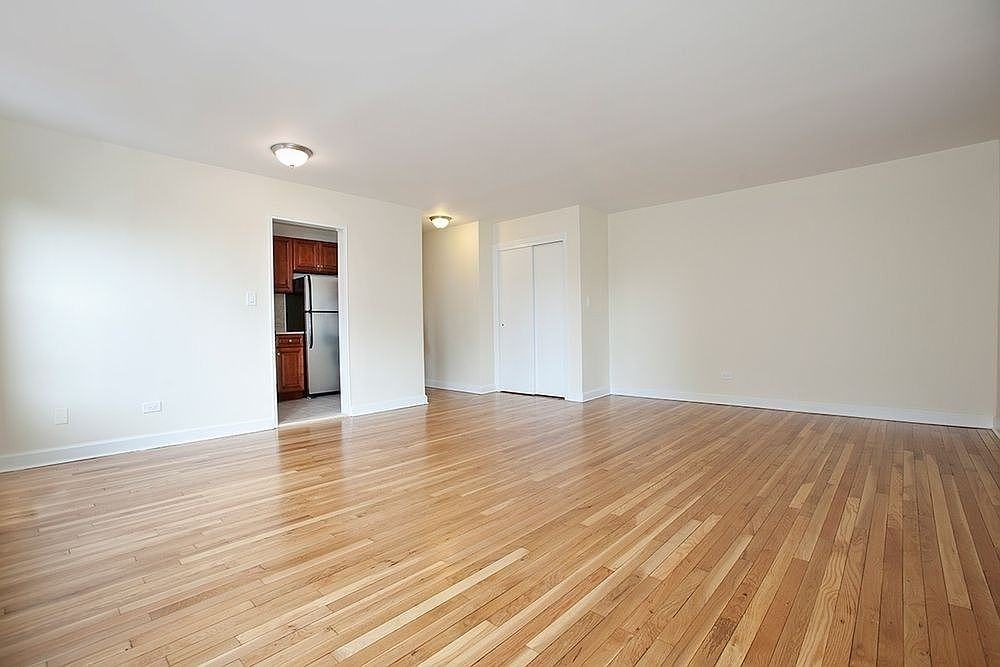 6634 108th St #4F - Photo 3 of 6