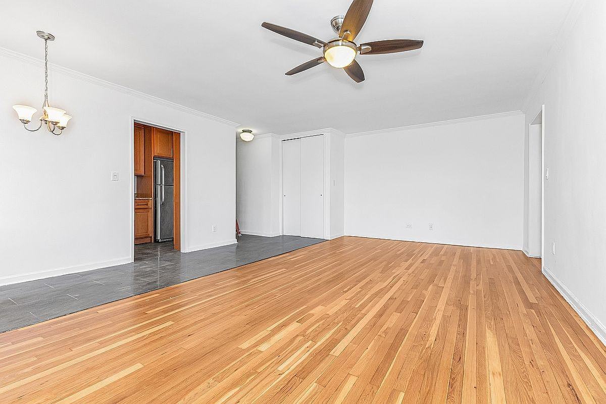 6640 108th St #4G - Photo 4 of 6