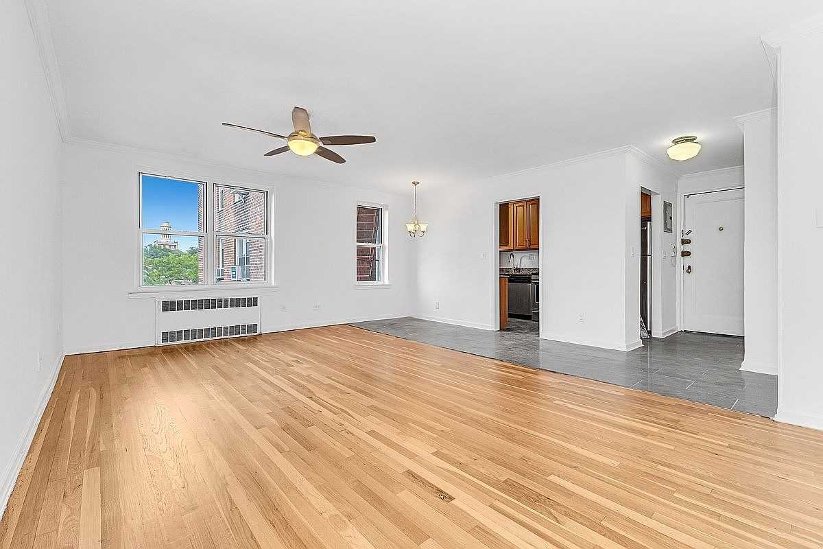 6640 108th St #4G - Photo 5 of 6