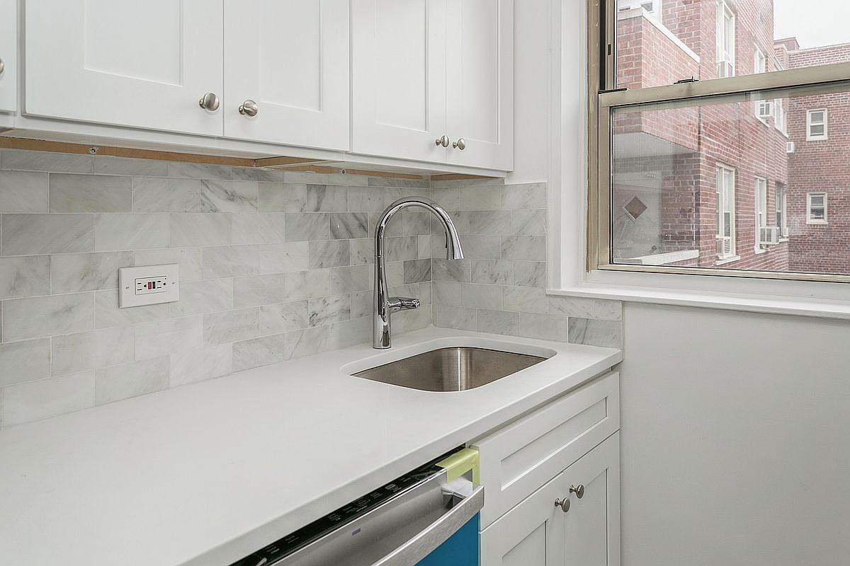 6861 Yellowstone Blvd #602 - Photo 3 of 24