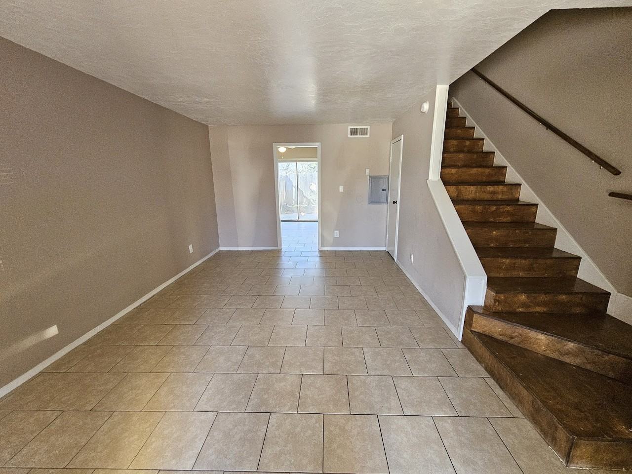 3809 N Harvard Ave #5 - Photo 2 of 16