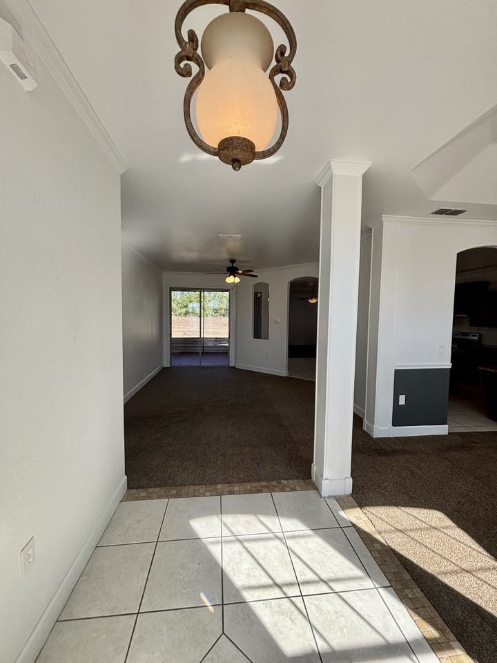 331 Marion Oaks Trl - Photo 3 of 44