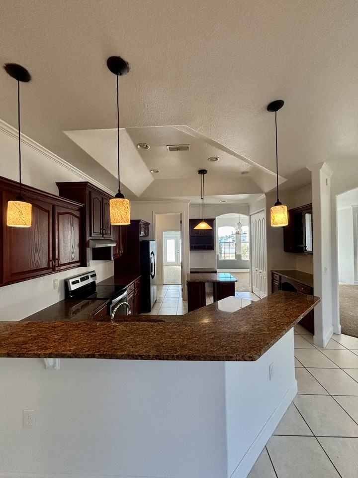 331 Marion Oaks Trl - Photo 7 of 44