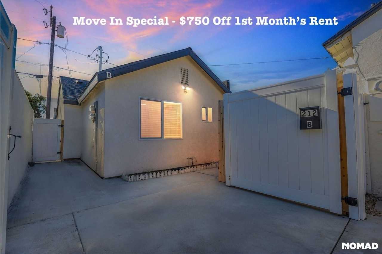 212 E Florence Ave - Photo 2 of 32