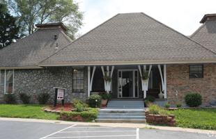 featured image of 920 Fontana Ave