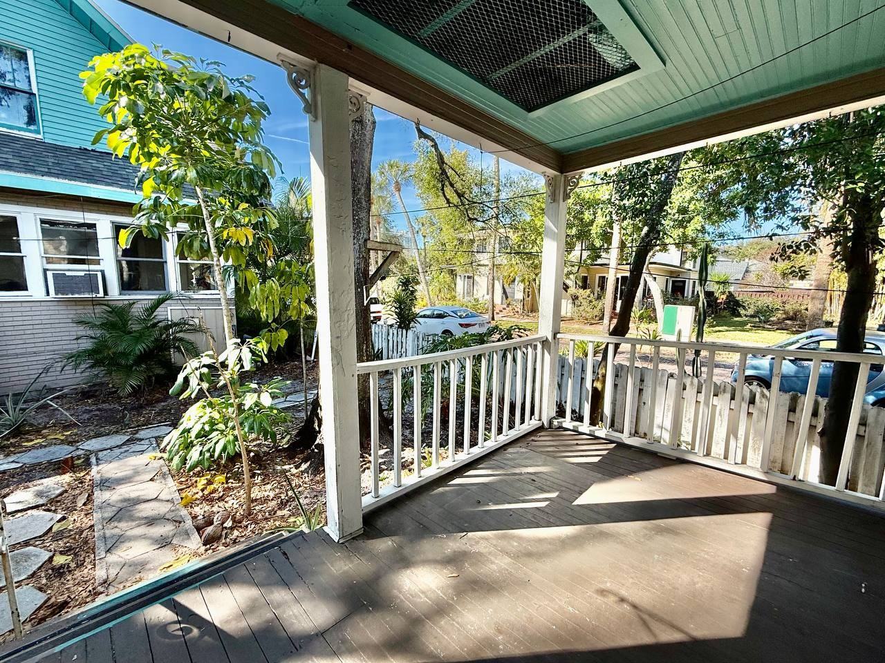 607 6th St N - Photo 2 of 18