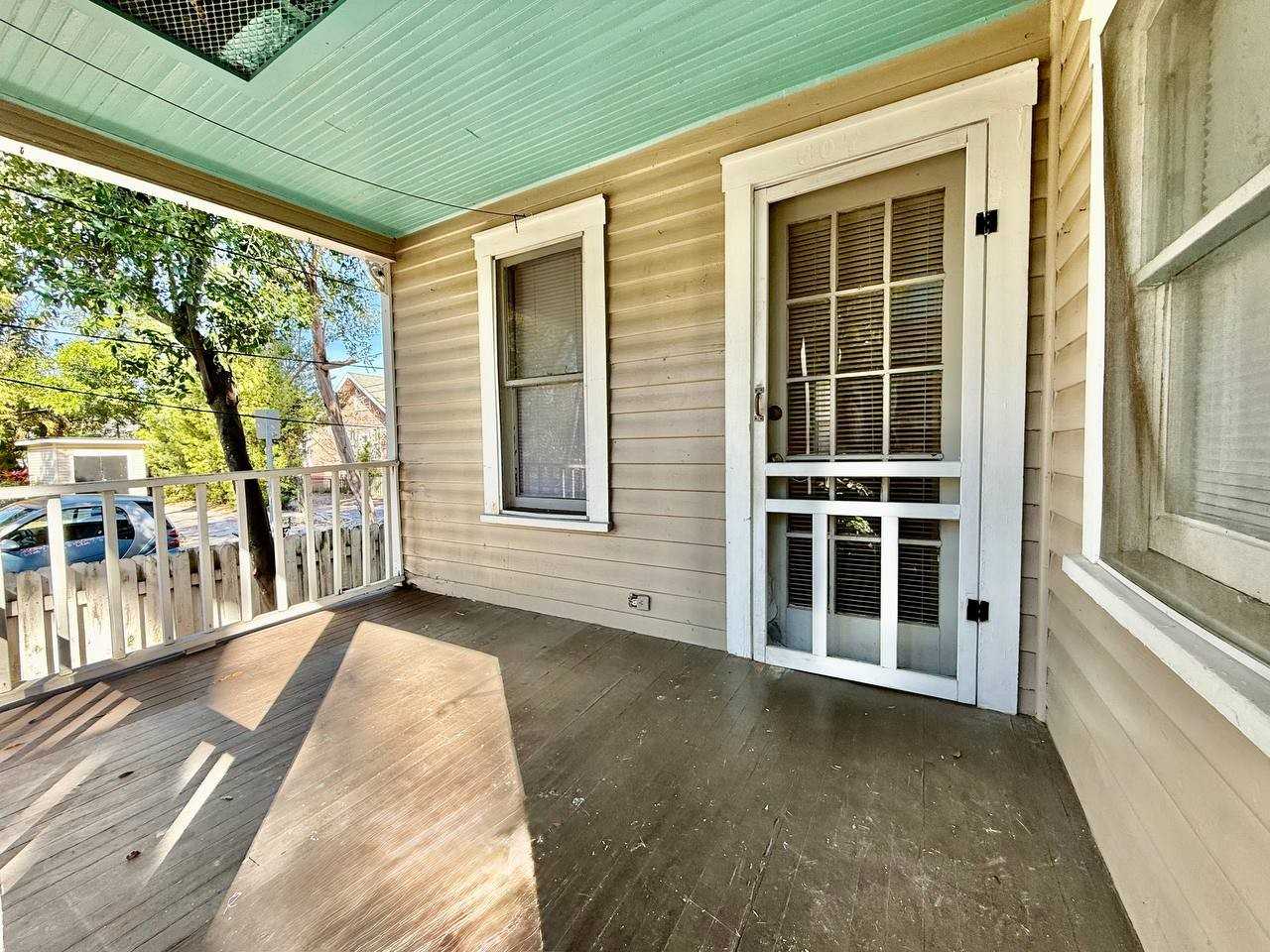 607 6th St N - Photo 3 of 18