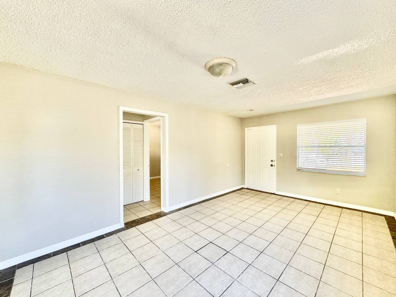 629 Wildwood Way - Photo 5 of 17