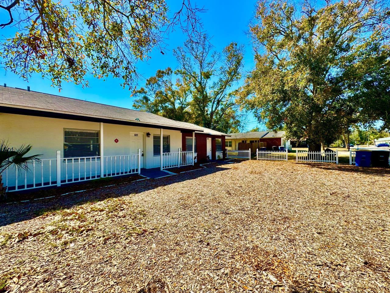 627 Wildwood Way - Photo 2 of 16