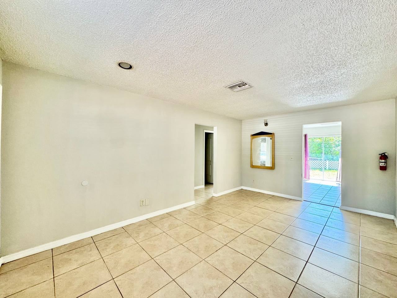 627 Wildwood Way - Photo 5 of 16