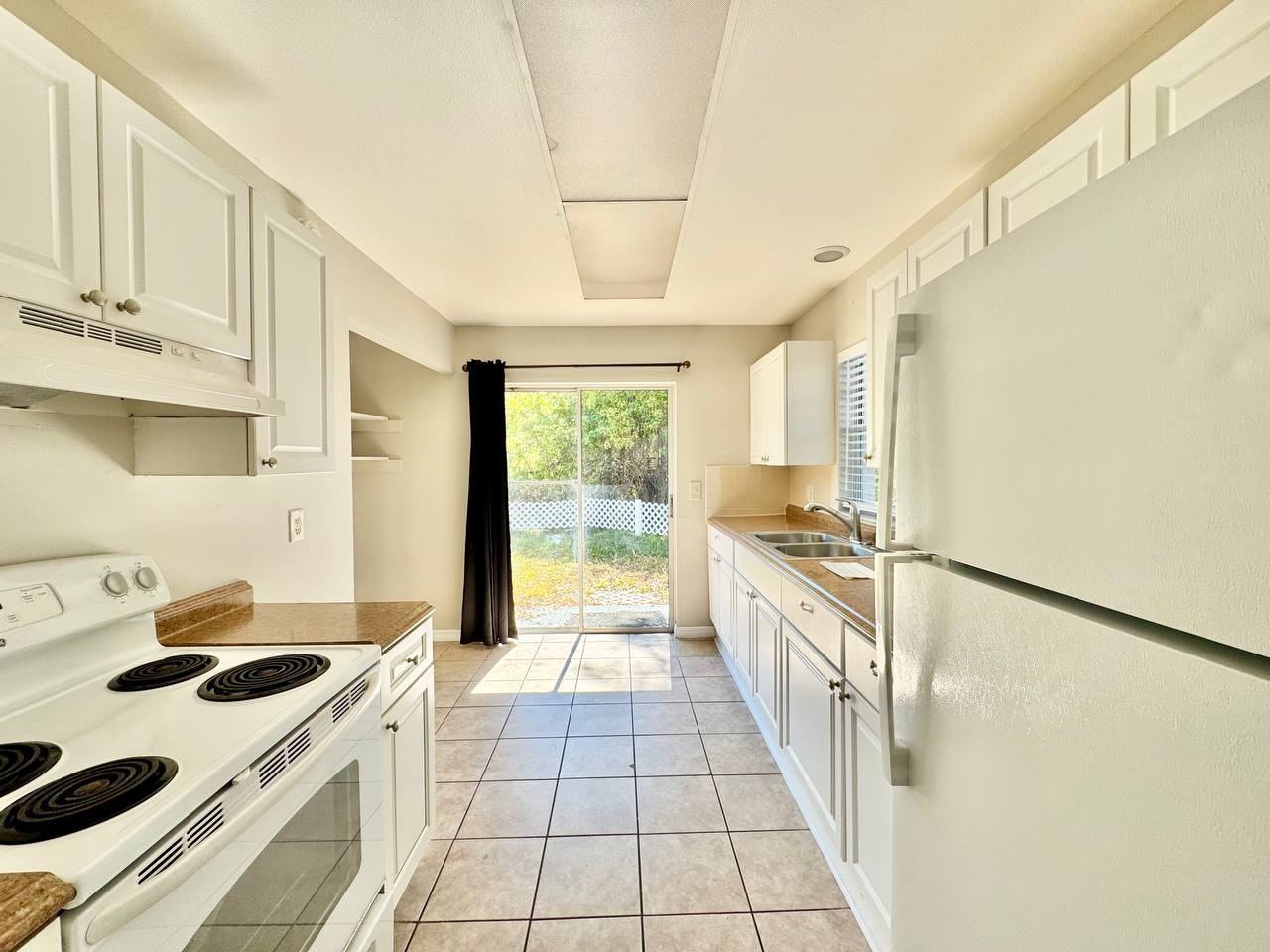 625 Wildwood Way - Photo 6 of 17