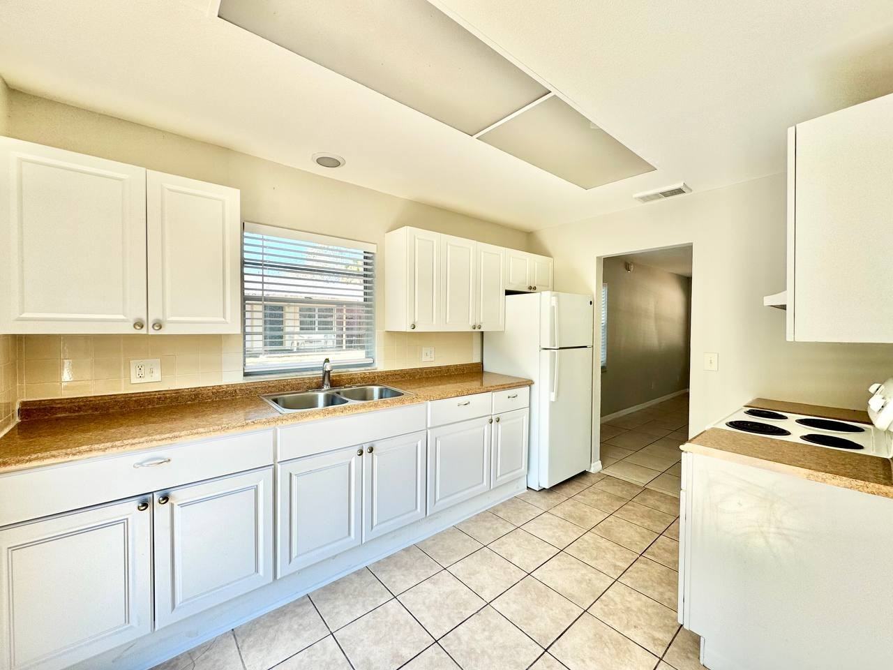 625 Wildwood Way - Photo 7 of 17