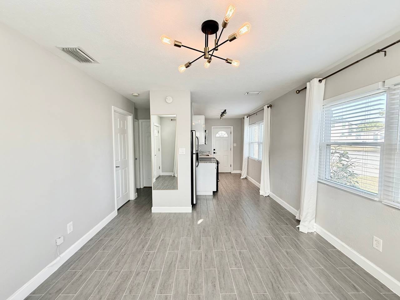 1904 W Cypress St #A - Photo 5 of 19