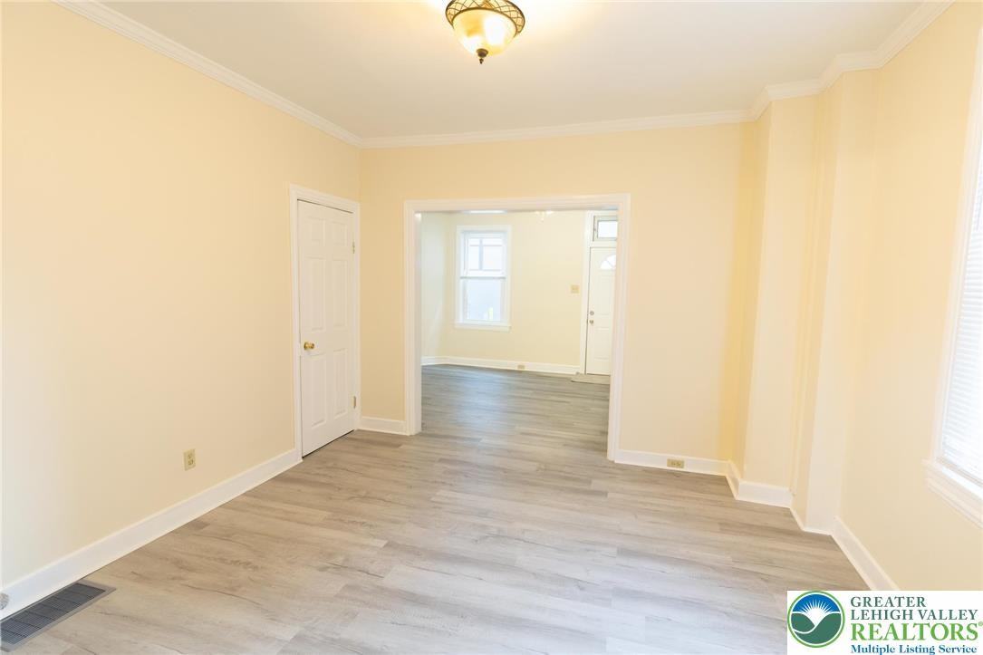 32 W Raspberry St - Photo 5 of 17