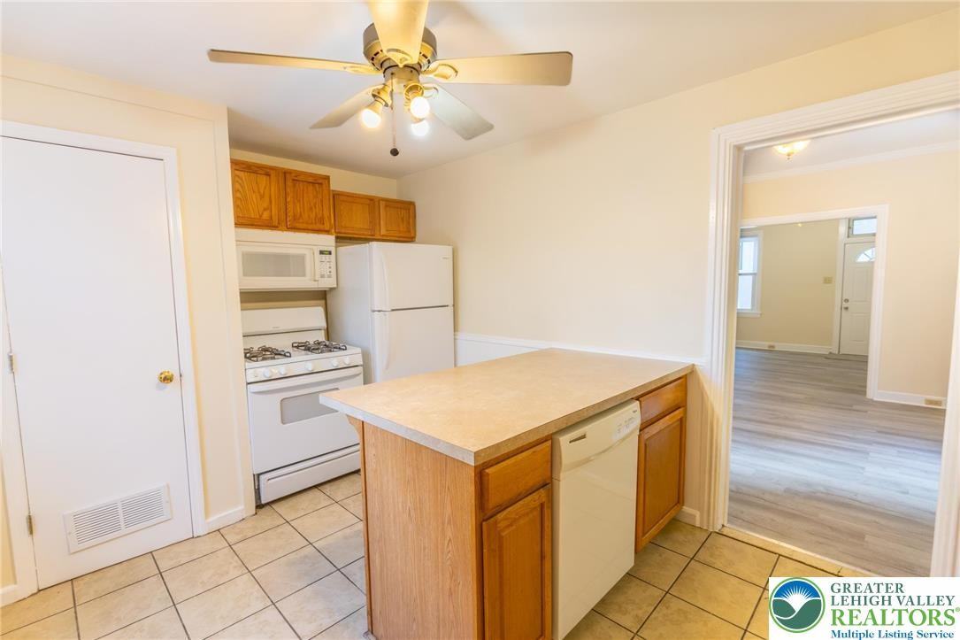 32 W Raspberry St - Photo 6 of 17