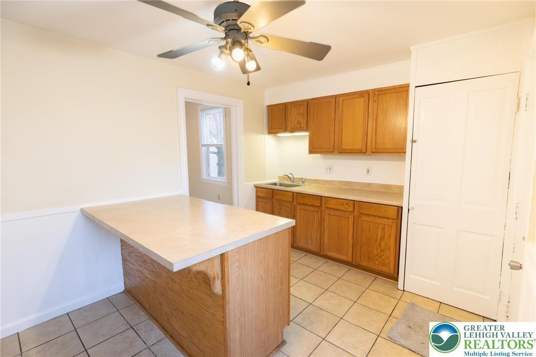 32 W Raspberry St - Photo 7 of 17