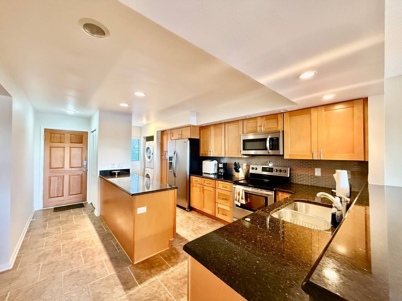 821 Bahia Del Sol Dr #C - Photo 3 of 27