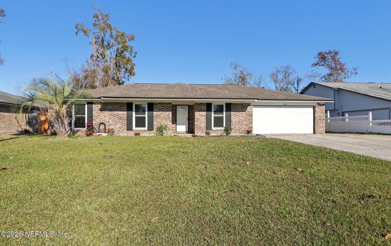 1854 Lakotna Dr - Photo 5 of 43