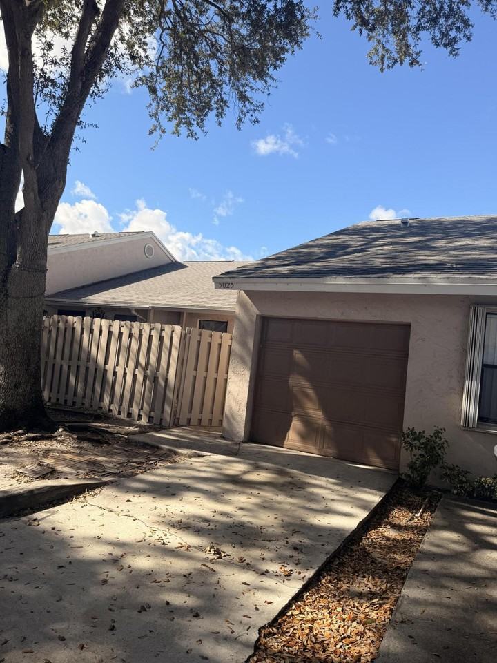 5025 Pine Abbey Dr S - Photo 2 of 18