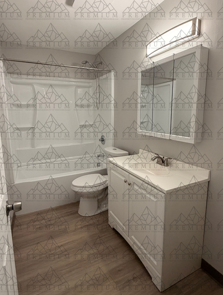 Crown Plaza Apartments - Photo 2 of 7