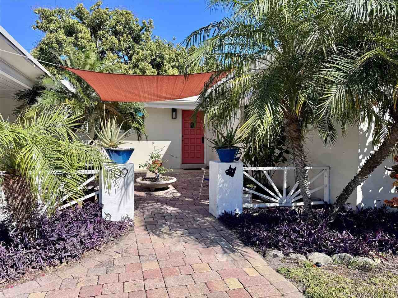 1109 Avocado Isle - Photo 3 of 29