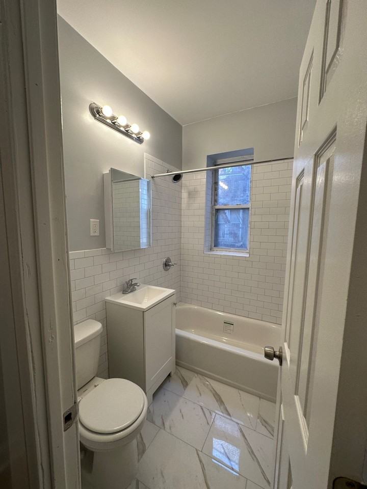 Angel View Apartments - Photo 2 of 5