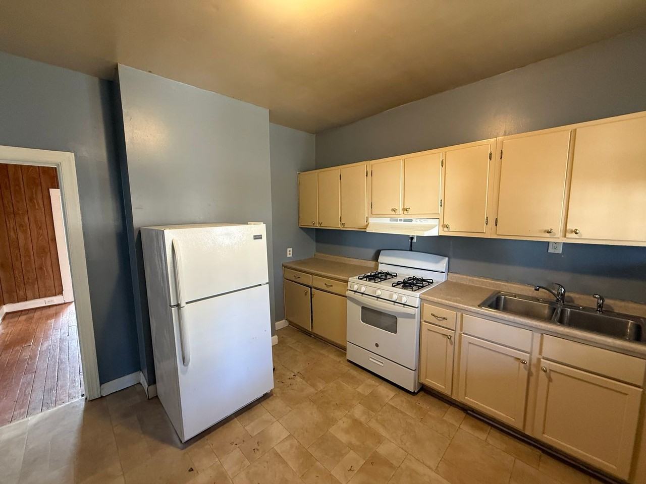 702 Northside Ave - Photo 7 of 13