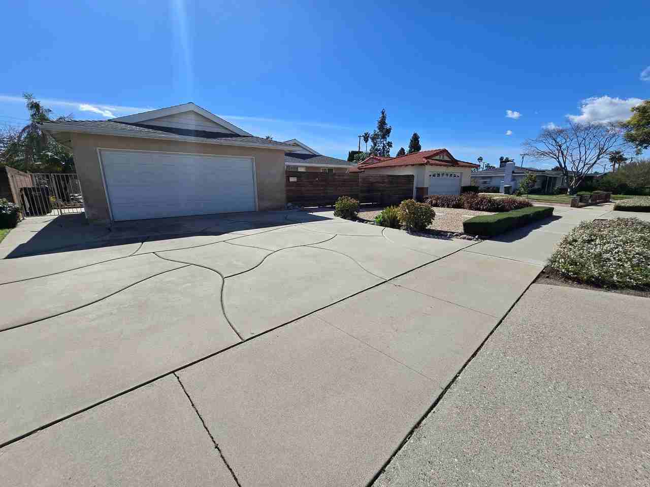 1542 E Colver Pl - Photo 3 of 26